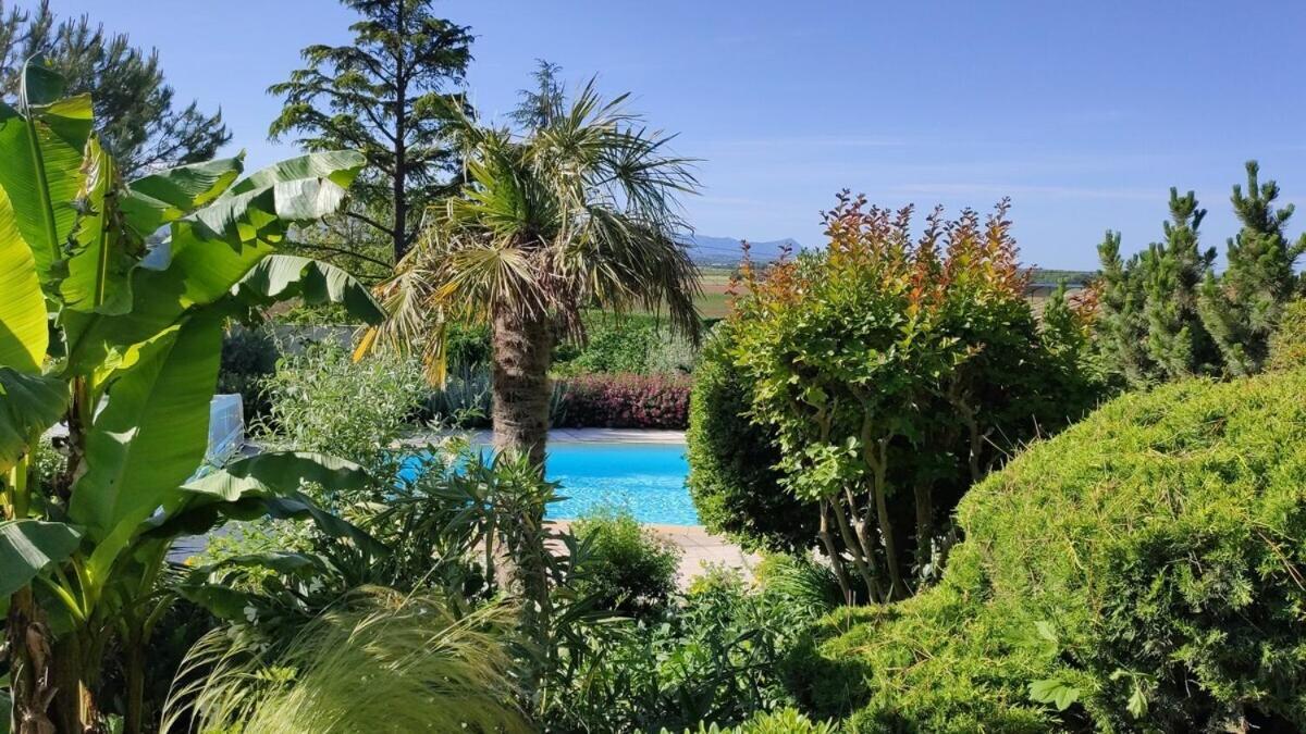 La Villa Moursoise 4 Etoiles Exteriör bild