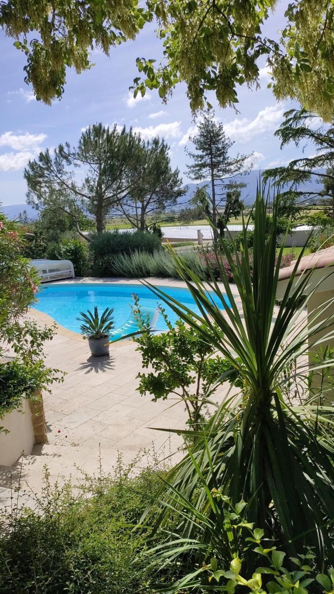 La Villa Moursoise 4 Etoiles Exteriör bild