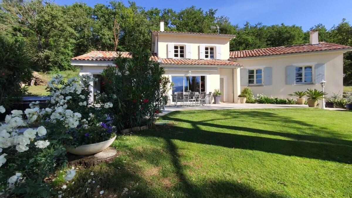 La Villa Moursoise 4 Etoiles Exteriör bild