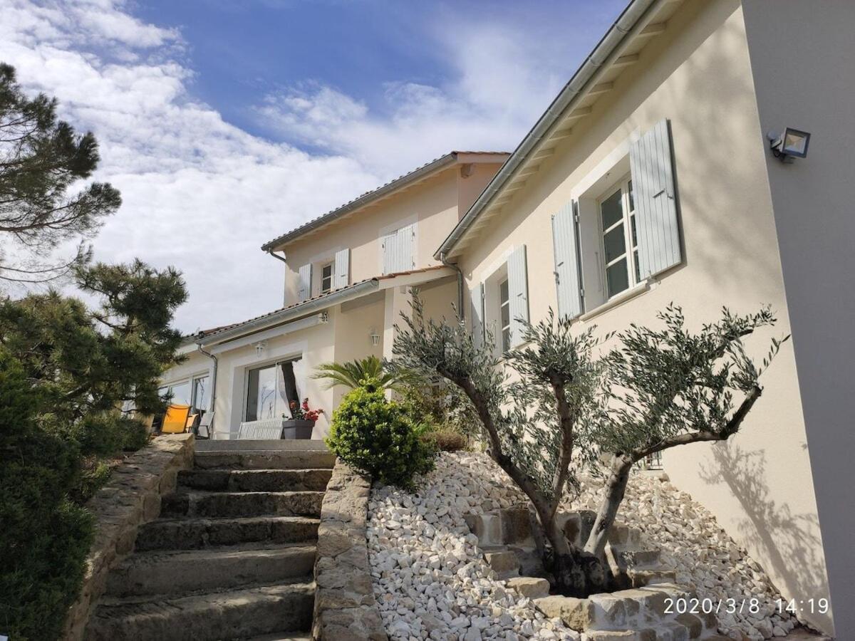 La Villa Moursoise 4 Etoiles Exteriör bild
