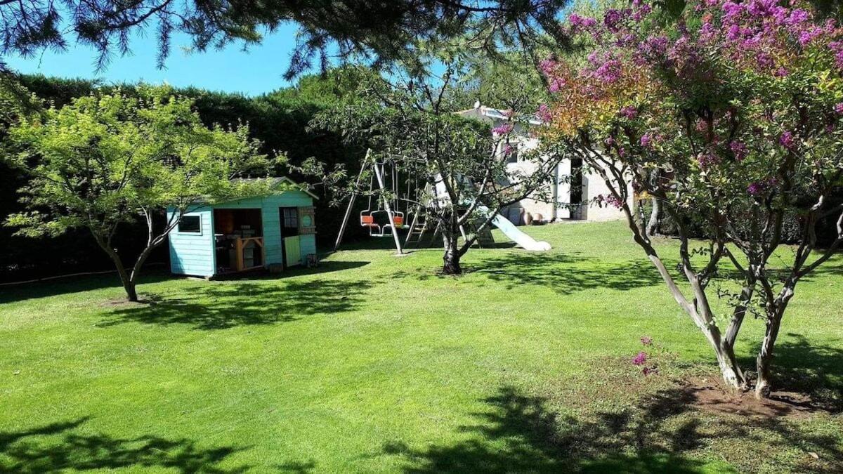 La Villa Moursoise 4 Etoiles Exteriör bild