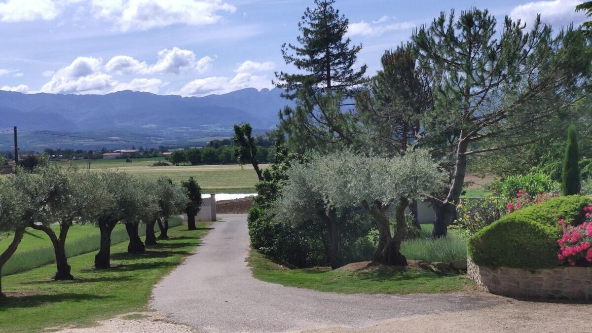 La Villa Moursoise 4 Etoiles Exteriör bild